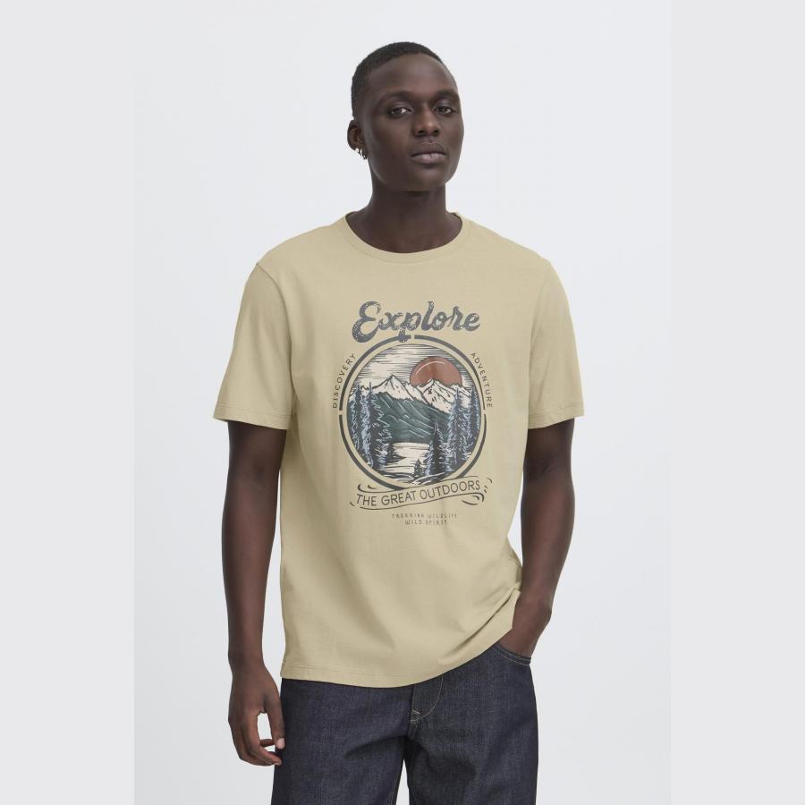 Camiseta Blend estampado montaña beige