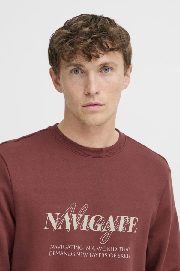 Sudadera Blend con estampado frontal Col. Vino - Imagen 3
