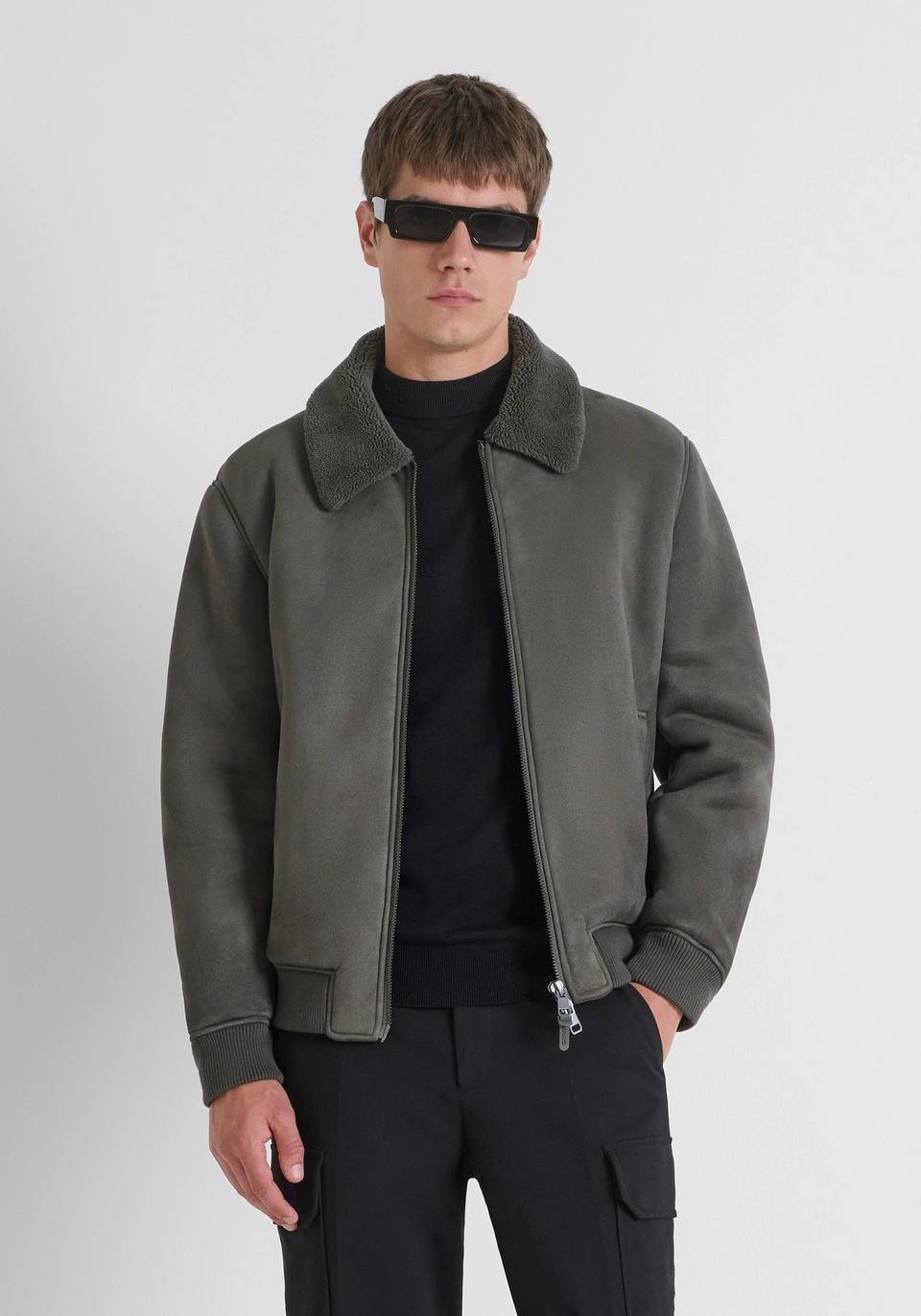 Chaqueta Antony Morato tipo bomber regular fit efecto ante Col.Kaki