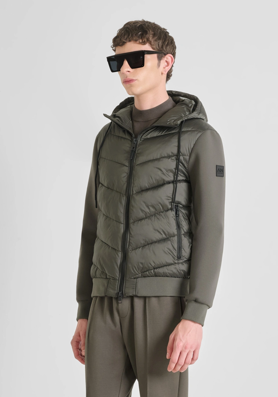 Chaqueta Antony Morato slim fit relleno eco y mangas de punto Kaki - Imagen 3