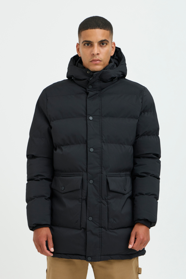 Plumifero acolchado Blend tres cuartos con gorro Col. Negro