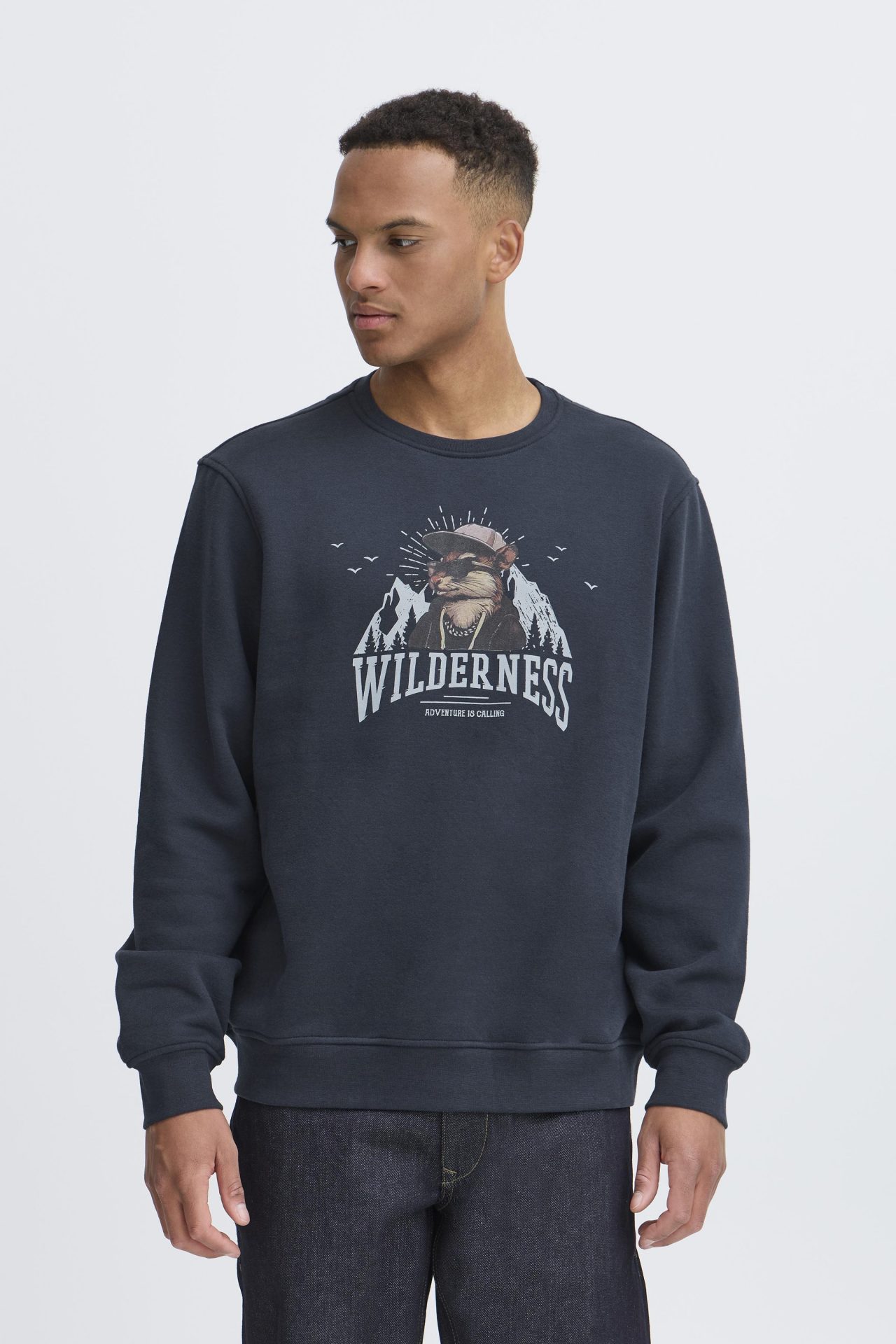 Sudadera Blend de cuello redondo con estampado Marino