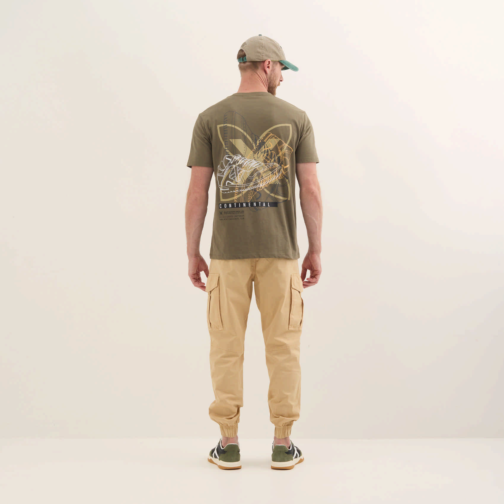 Camiseta Munich de algodón orgánico con gráfico continental Khaki - Imagen 2